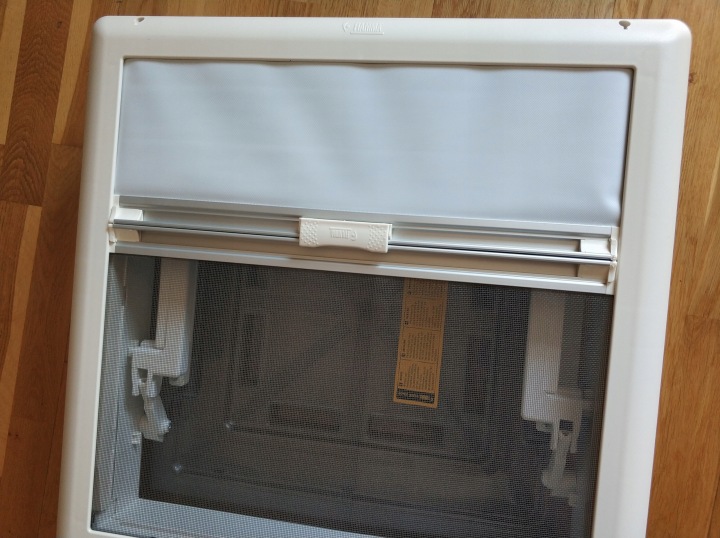 VITRE TOITS VERS CAMPING-CAR CRYSTAL VENT 50X50 FIAMMA