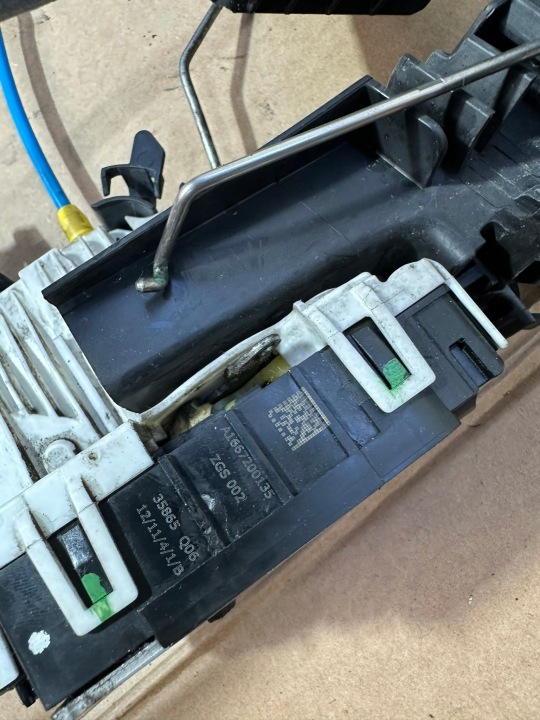 SERRURE DE PORTE GAUCHE AVANT AVANT CONDUCTEUR MERCEDES B W246 M, EUROPE