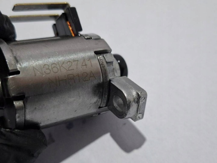 VW PASSAT B8 SOUPAPE CAPTEUR MÉCATRONIQUE BOÎTES DSG DQ250 NHR12A N36K2741