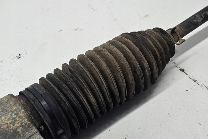 CRÉMAILLÈRE DE DIRECTION MERCEDES-BENZ VITO FURGON (638) A6384611101 2.2L DIESEL 75KW