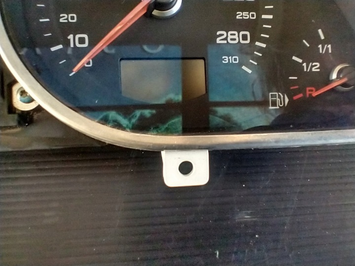 COMPTEUR TABLEAU DE BORD DIESEL AUDI Q7 V12 4L0920931F EUROPE