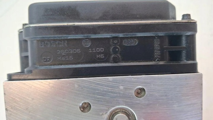 POMPE ABS TOYOTA COROLLA VERSO (ZER_, ZZE12_, R1_) 0265234222 2.2L DIESEL