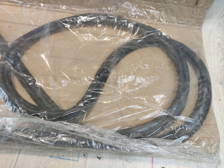 VW ID.4 JOINT D'ÉTANCHÉITÉ COUVERCLES DE COFFRE COUVERCLES DE COFFRE 11A827705C