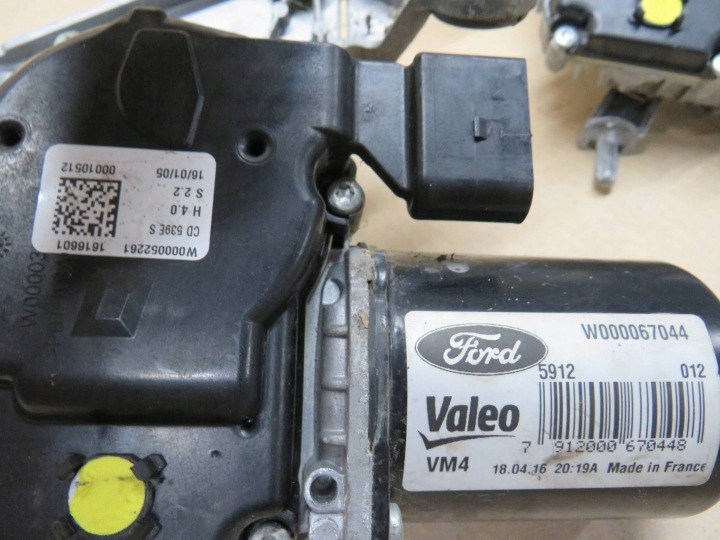 FORD S-MAX II MK2 PETIT MOTEUR ESSUIE-GLACES VITRES AVANT