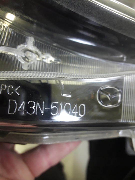 MAZDA 2 DJ DL 2019-2025 LIFT PHARE GAUCHE COMPLET LED M6 EUROPE TRÈS EN BON ÉTAT