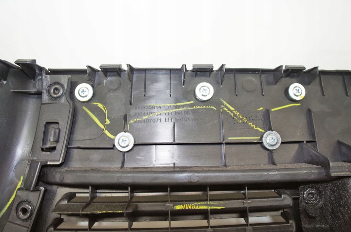 TC284 HONDA HR-V II COLLECTEUR COUVERCLES DE COFFRE GAUCHE ARRIÈRE 300407057 300435814