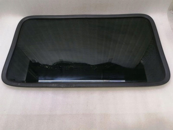 MERCEDES G-WAGEN W463 REAR END DOOR GLASS A4637401057