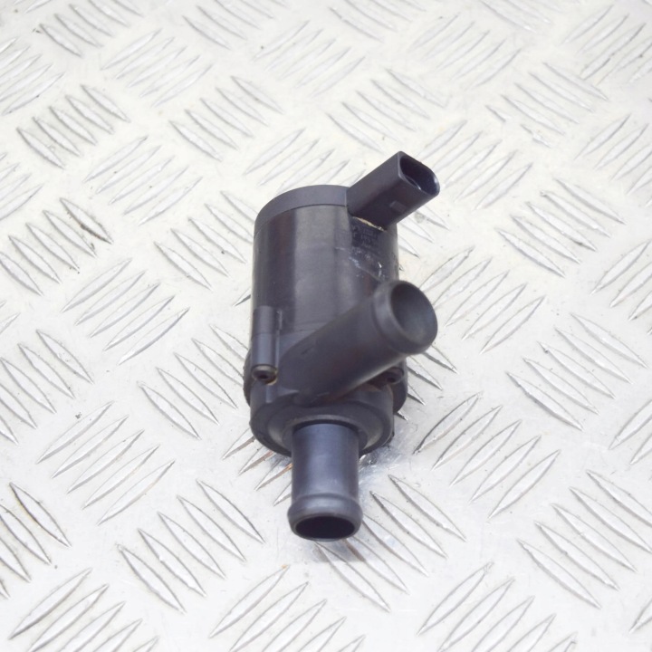 AUDI TT TTS MK2 2012 POMPE CIRCULATION CIRCULATION EAU