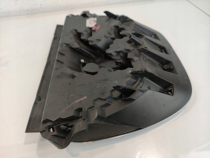 PEUGEOT 308 07-13 EMBLÈME INSIGNE 9680505177