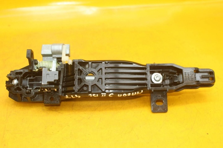 POIGNÉE PORTES EXTÉRIEUR GAUCHE ARRIÈRE MAZDA 3 III R8376 NR417