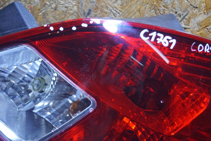 OPEL CORSA D LIFT PHARE DROIT ARRIÈRE 5D SOMBRE (C1751)