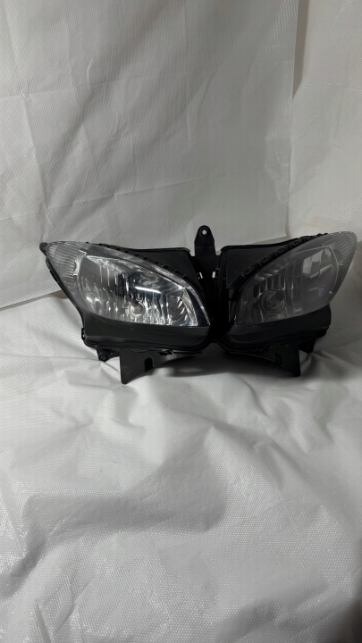 PHARE AVANT PROJECTEUR YAMAHA FZ6 FAZER 04-06