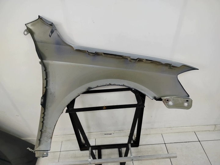 VW VOLKSWAGEN PASSAT B7 10R- AILE GAUCHE AVANT AVANT LC7Z