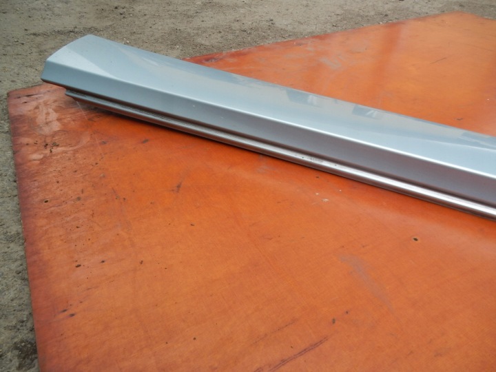 MOULURE SEUIL REVÊTEMENT GAUCHE MERCEDES W212 988