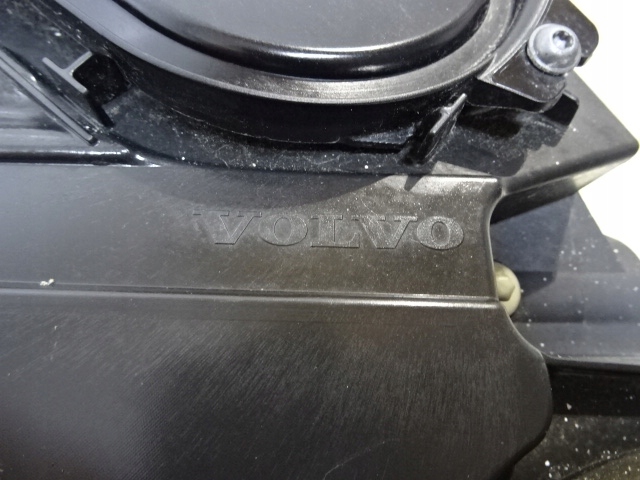 VOLVO XC90 II PHARE AVANT AVANT GAUCHE ORDINAIRE