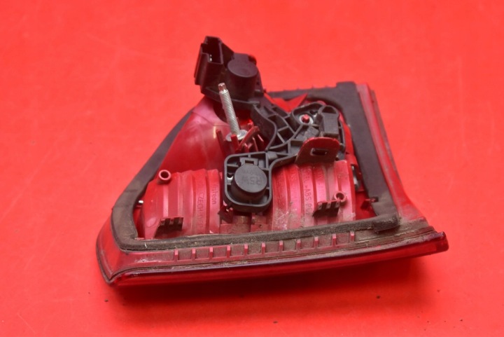 PHARE DROITE ARRIÈRE ARRIÈRE 9681074280 CITROEN C5 II X7 III UNIVERSEL 08-17