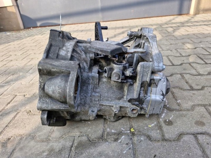 VOLKSWAGEN PASSAT B7 SUPERB II 2 1.8 TSI BOÎTE DE VITESSES MANUEL 6B MUJ