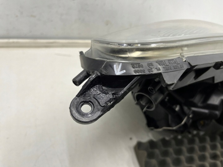 PHARE PROJECTEUR OPEL CORSA D LIFT 11-14R. GAUCHE AVANT EUROPE 13295011
