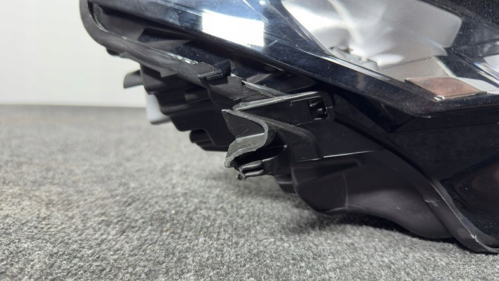 PEUGEOT 308 T10 COMPLET LED DROIT PROJECTEUR PHARE DROITE EN BON ÉTAT EUROPE