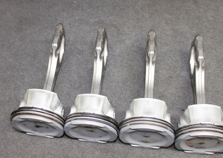 BMW X5M E70 X6M E71 5.0I S63B44A PISTON BIELLE 7598207
