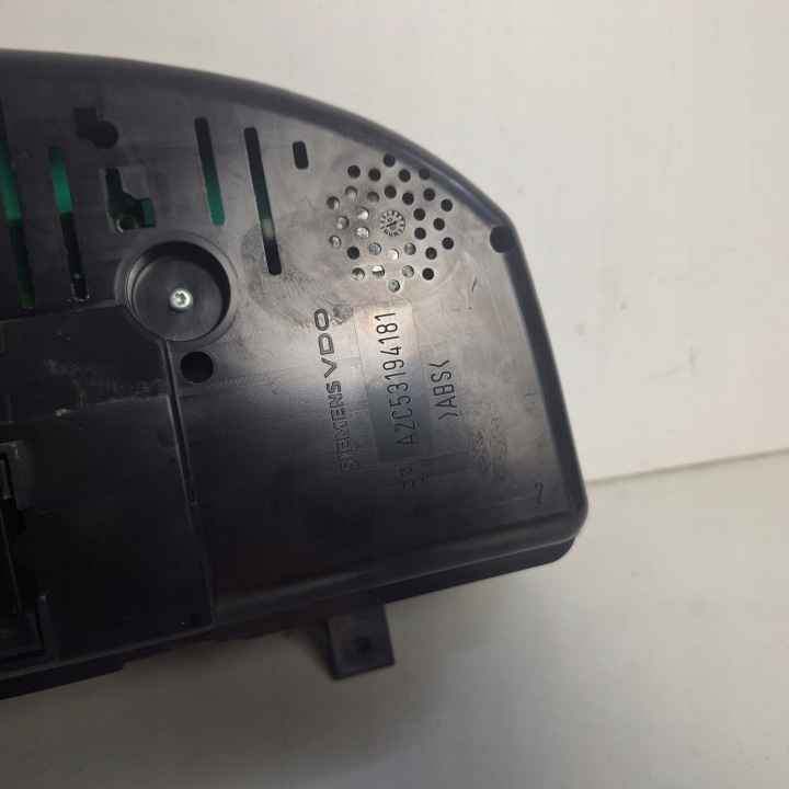 VW PASSAT B6 COMPTEUR COMPTE-TOURS COMPTEUR TABLEAU DE BORD 3C0920852A