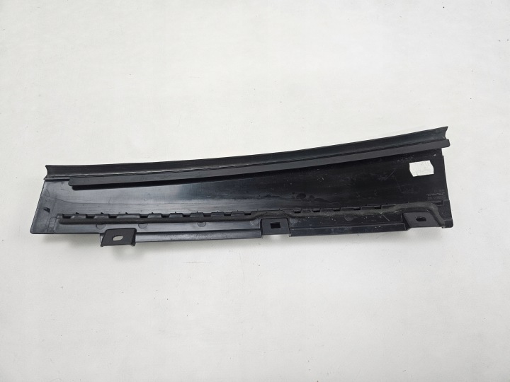 VOLVO XC40 2017 MOULURE REVÊTEMENT PROTECTION PORTES ARRIÈRE GAUCHE 31448393