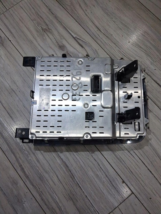 MONITEUR PANNEAU CLIMATISATION RADIO RENAULT SCENIC IV 280901251R