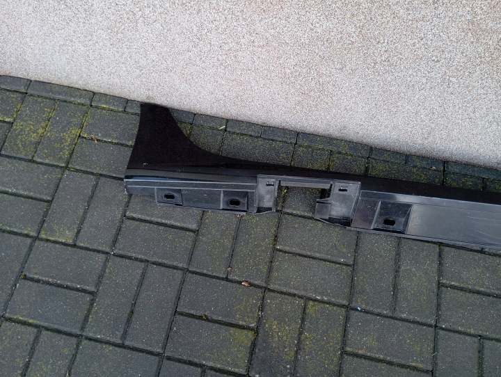 MOULURE REVÊTEMENT SEUIL DROITE S-LINE AUDI A6 C7 4G 14-18 4G0853860H
