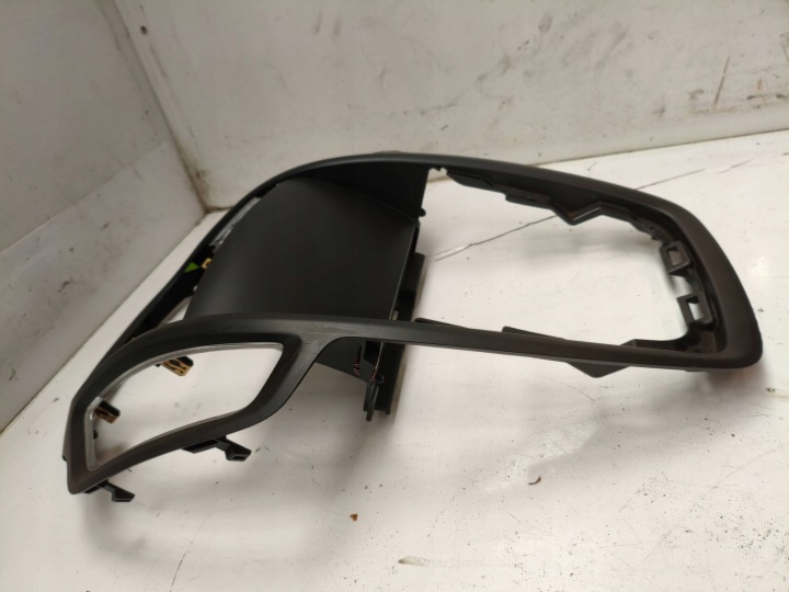 OPEL ZAFIRA C PANNEAU CENTRAL CHÂSSIS RADIO CONSOLES 1529531X