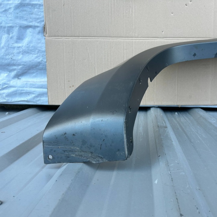 VW AMAROK 2H6 DROITE MOULURE GARDE-BOUE ARRIÈRE ARRIÈRE 2H6853818