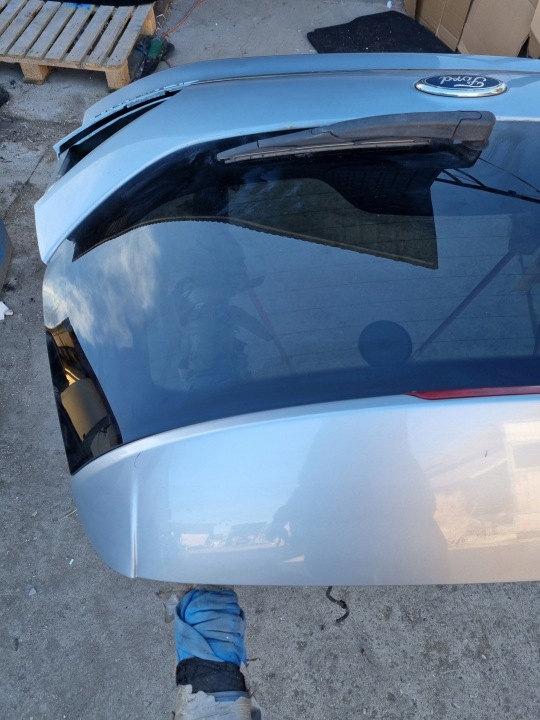 FORD MONDEO MK4 07- COUVERCLES DE COFFRE ARRIÈRE COUVERCLES DE COFFRE UNIVERSEL H8