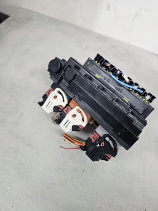 PEUGEOT CITROEN 9807028780 R04 MODULE BOÎTE BSM