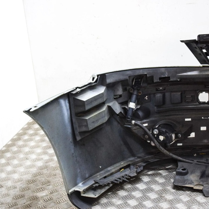 RENAULT ESPACE IV JK0/1_ AVANT PARE-CHOCS 2003 8200102205