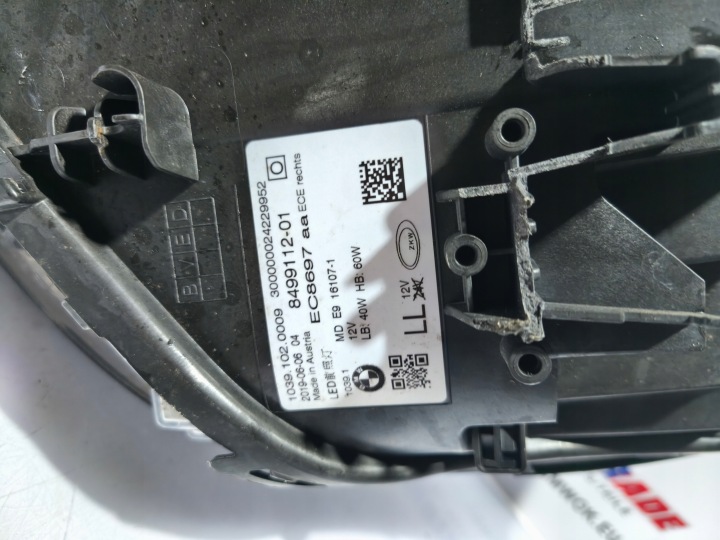 BMW G30 PHARE PROJECTEUR DROIT LED 8499112