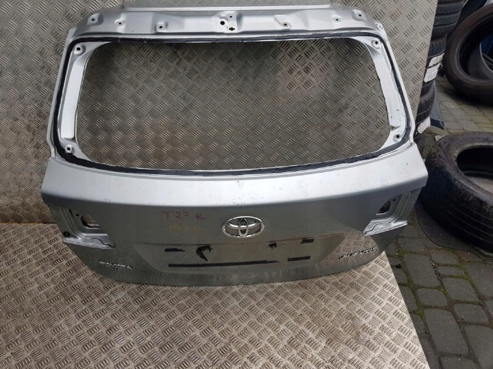 COUVERCLES DE COFFRE ARRIÈRE TOYOTA AVENSIS T270