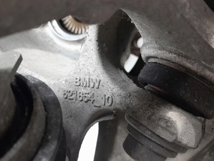 COMPLÈTE ROTULE DE DIRECTION ARRIÈRE ARRIÈRE GAUCHE BMW 7 G12 G11 6861135 621654