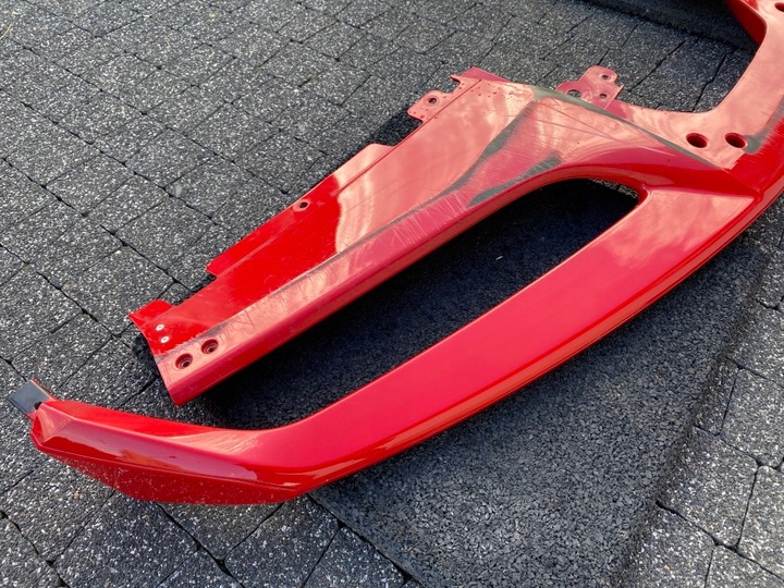 SPOILER DE PARAGOLPES PARTE DELANTERA FERRARI 488 GTB 