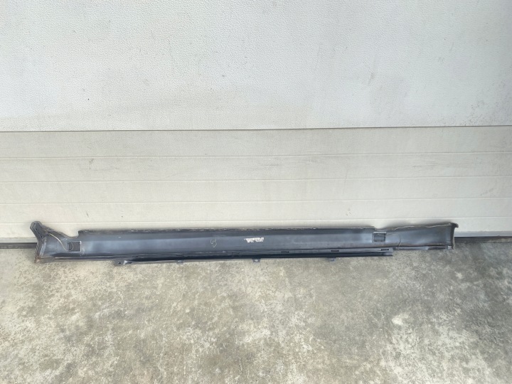 MOULURE SEUIL REVÊTEMENT SEUIL DROITE MERCEDES W124 COUPÉ CABRIO 1246901240