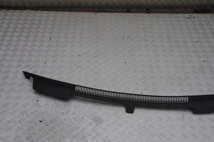 DOUBLURE DE PASSAGE DE ROUE DODGE JOURNEY 05178502ADA