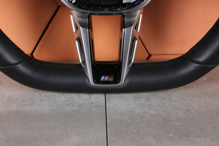 BMW G60 G61 G70 ORIGINALE VOLANT MODULE SPORT BOOST 1128KM