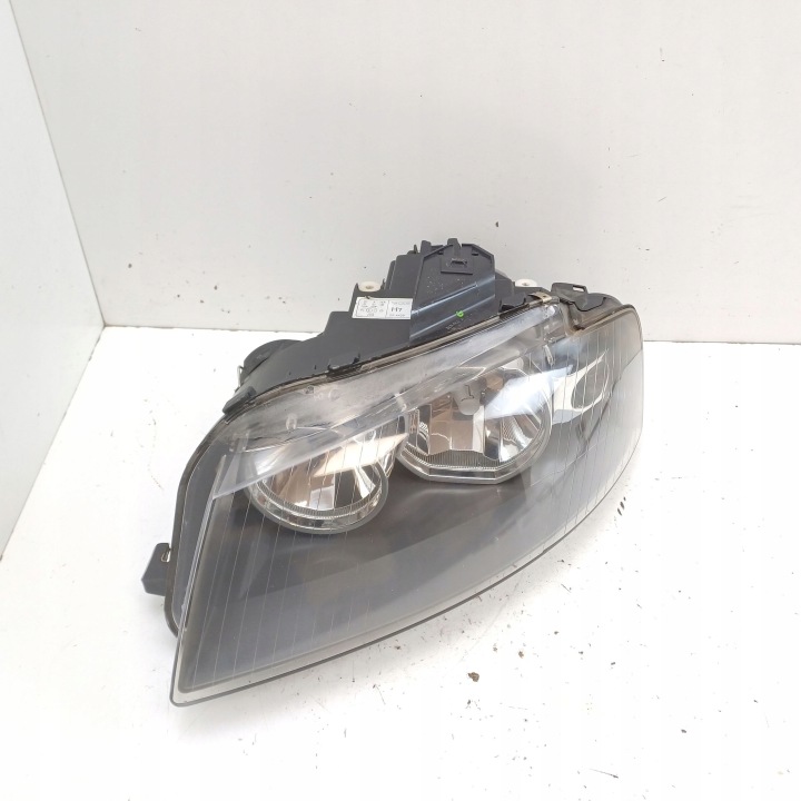 2004 AUDI A3 S3 8P PROJECTEUR 20A458B