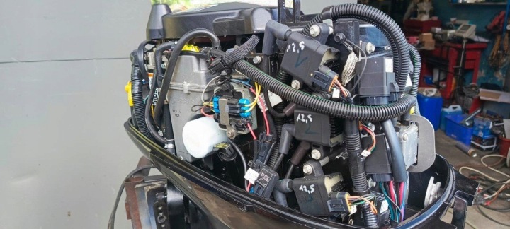 MOTEUR HORS-BORD MERCURY 40KM PIED GAUCHE INJECTEUR 2007 ANNÉE