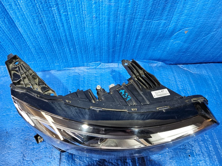 RENAULT TALISMAN PHARE DROITE AVANT EUROPE 260108543R