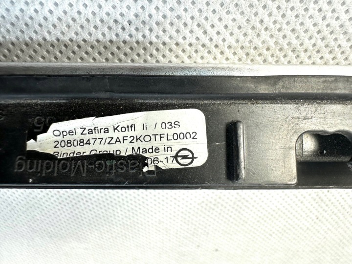 OPEL ZAFIRA C MOULURE GARDE-BOUE GAUCHE AVANT 20808477