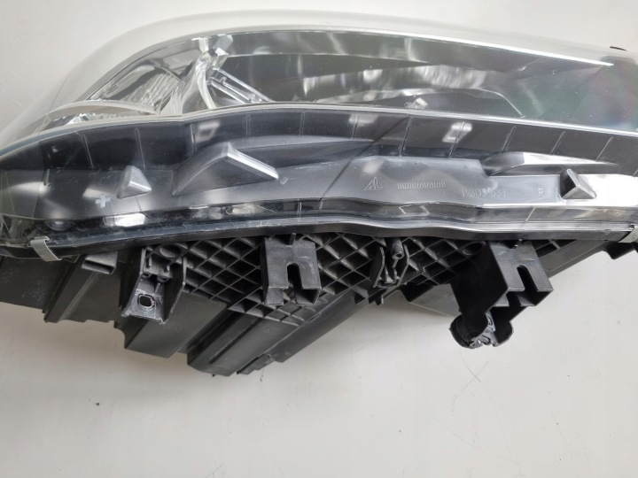 PHARE DROITE AVANT AVANT BMW 2 F45 F46 COMPLET LED