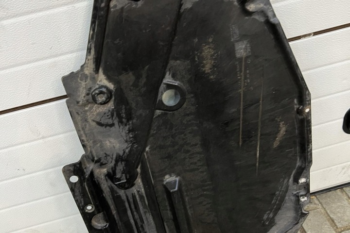 AUTRE CAPUCHONS CHÂSSIS BMW X5 (E70) 51757158406 DIESEL 2010