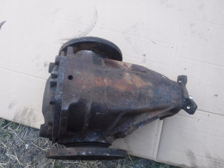 DIFFÉRENTIEL PONT ARRIÈRE MERCEDES W201 2013510105 2013510908