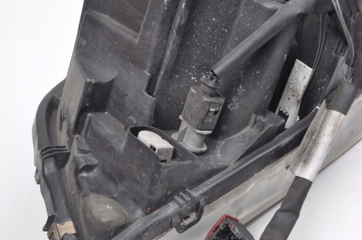 VOLVO XC90 LIFT PHARE DROITE AVANT DROIT AVANT XÉNON ANGLAIS