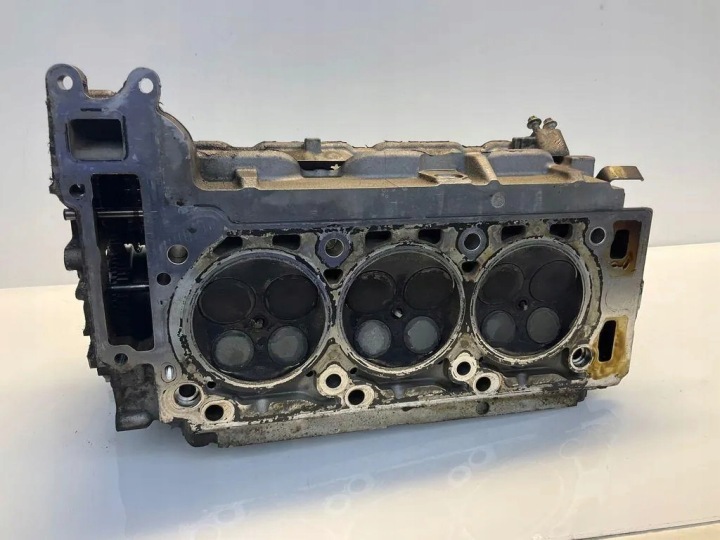 CULASSE MOTEUR MERCEDES-BENZ E (W211) R2720162301 3.5L 2008