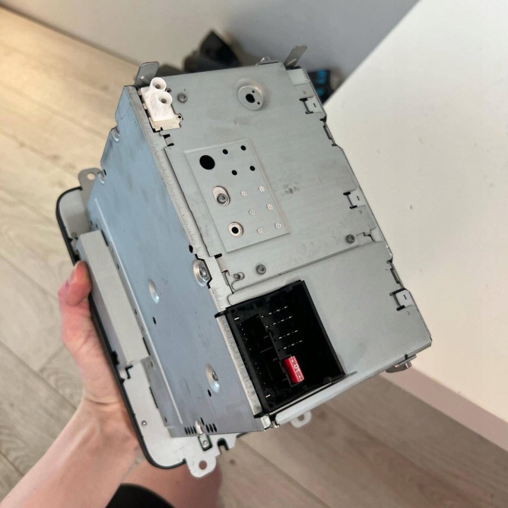RADIO VOLKSWAGEN OE 1K0035195AA